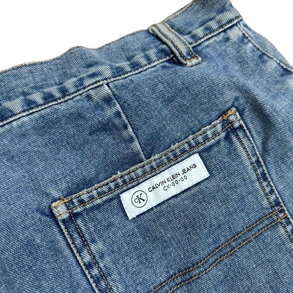 Vintage 90s Jean Shorts Calvin Klein Denim Cargo Blue Dad Modest Size 7 28 Waist - Picture 5 of 6